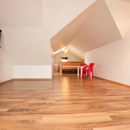 2 Apartment *